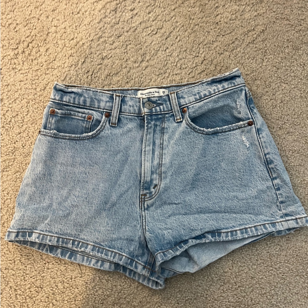 Abercrombie and fitch mom short high rise curve love